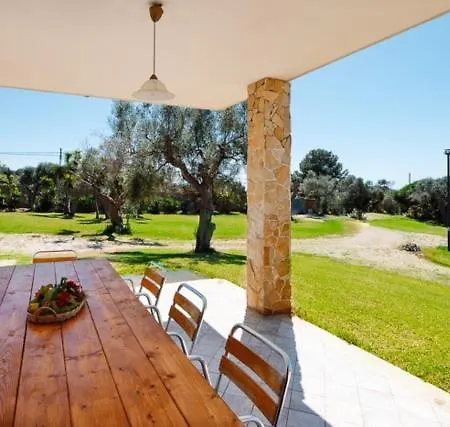 Posto Cantoro 佩斯科勒海滨